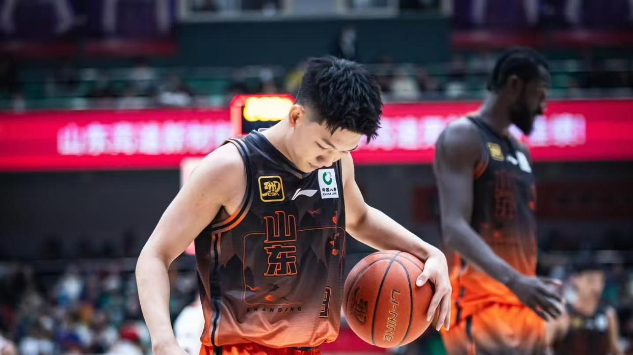 风云突变！山东男篮今晨防线松动，意甲版图或变，底气十足，赛程密集仍需轮换的简单介绍